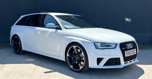 AUDI RS4