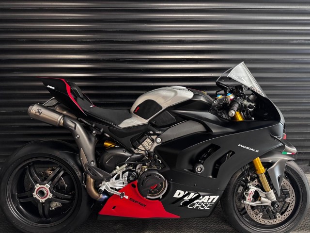 DUCATI PANIGALE V4S