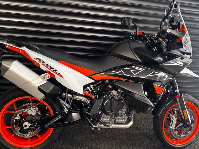 KTM 890 ADVENTURE