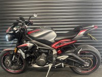 TRIUMPH STREET TRIPLE 765