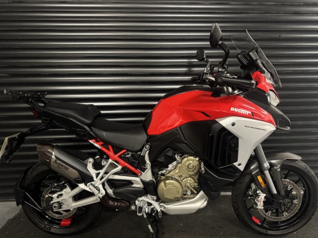DUCATI MULTISTRADA V4