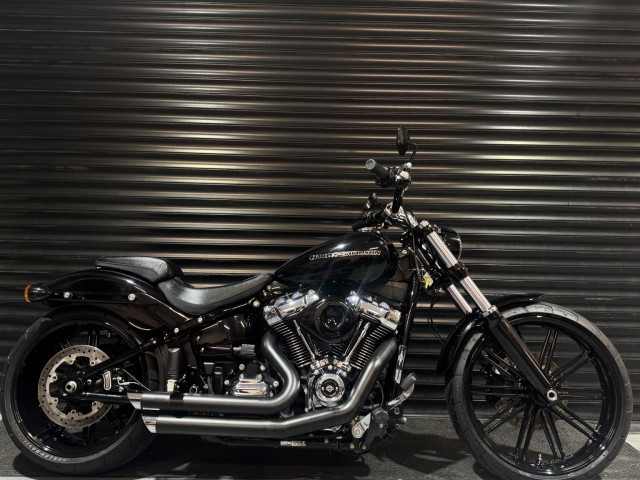 HARLEY-DAVIDSON Softail