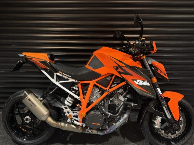 KTM 1290 SUPER DUKE R