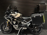 TRIUMPH TIGER 1200