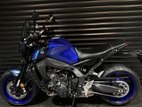 YAMAHA MT-09
