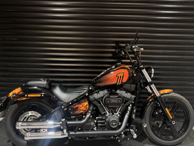HARLEY-DAVIDSON Softail