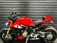 DUCATI STREETFIGHTER V4S
