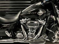 HARLEY-DAVIDSON Touring