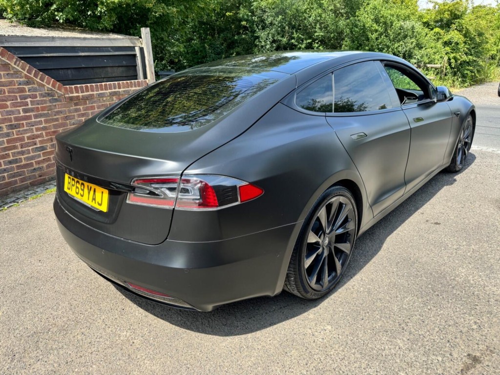 TESLA MODEL S