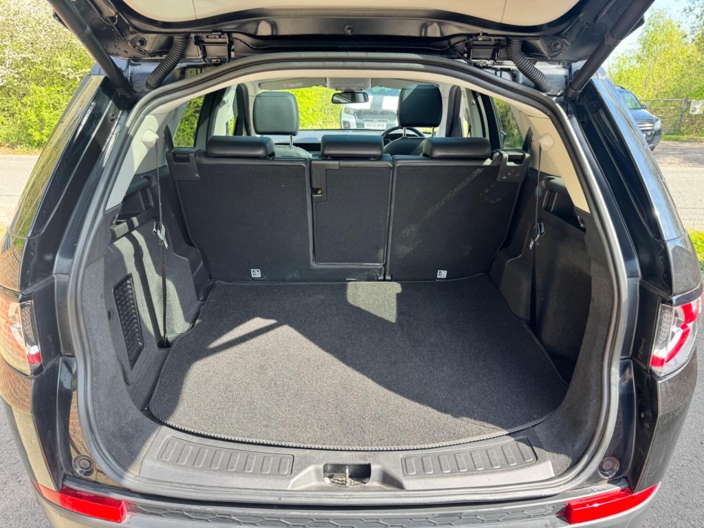 LAND ROVER DISCOVERY SPORT