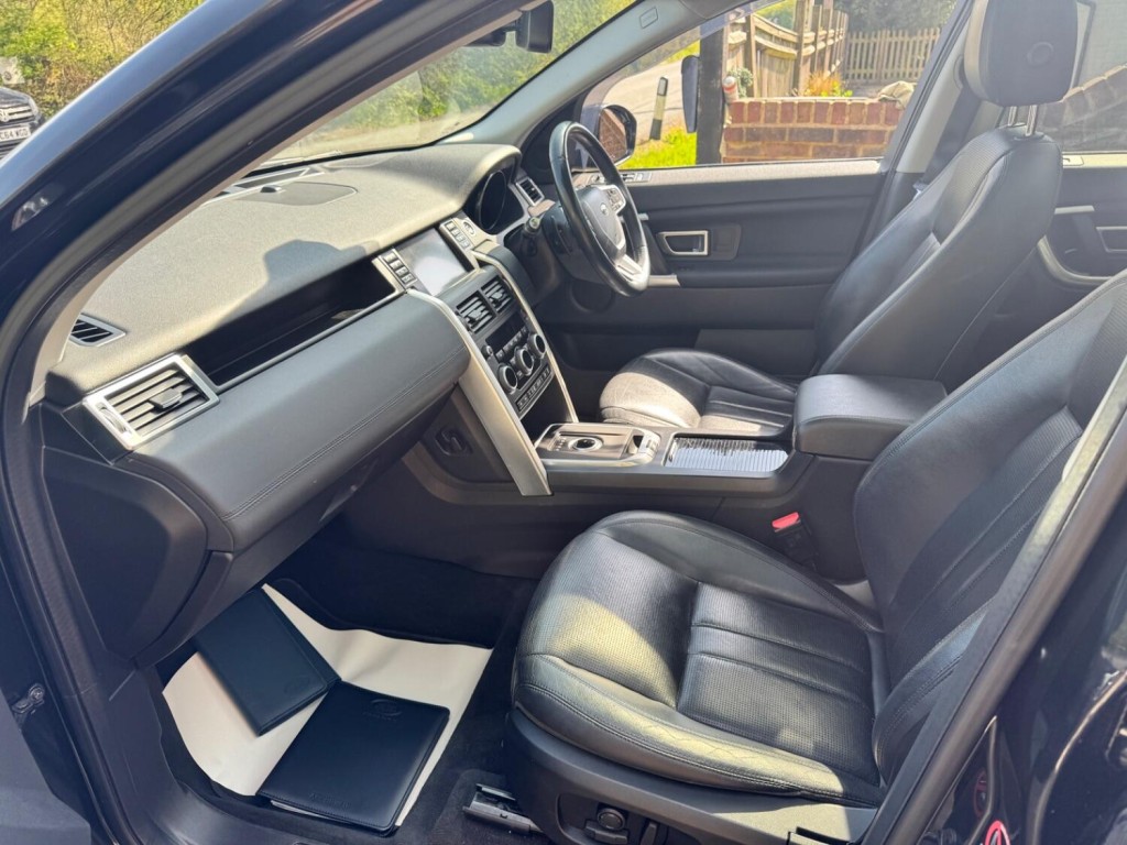 LAND ROVER DISCOVERY SPORT