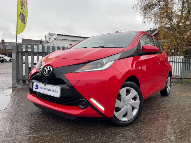 TOYOTA AYGO 1.0 VVT-i x-play Euro 6 5dr (2016/66)