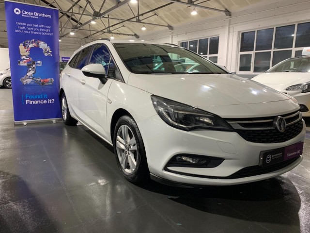 VAUXHALL ASTRA 1.6 CDTi BlueInjection Design Sports Tourer Euro 6 (s/s) 5dr (2018/68)