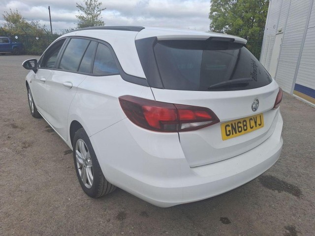 VAUXHALL ASTRA 1.6 CDTi BlueInjection Design Sports Tourer Euro 6 (s/s) 5dr (2018/68)