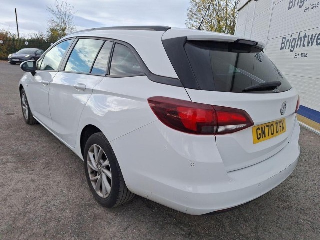 VAUXHALL ASTRA 1.5 Turbo D SE Sports Tourer Euro 6 (s/s) 5dr (2020/70)