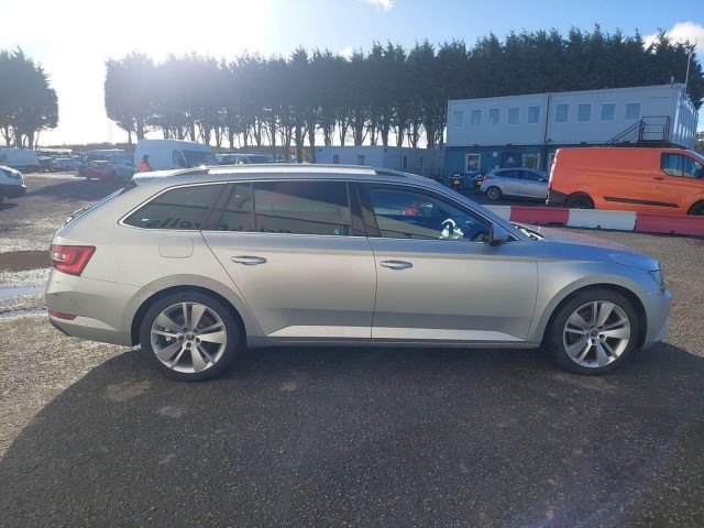 SKODA SUPERB 2.0 TDI SE L Executive Euro 6 (s/s) 5dr (2016/16)