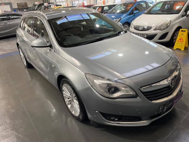 VAUXHALL INSIGNIA 2.0 CDTi ecoFLEX Tech Line Sports Tourer Euro 5 (s/s) 5dr (2015/15)