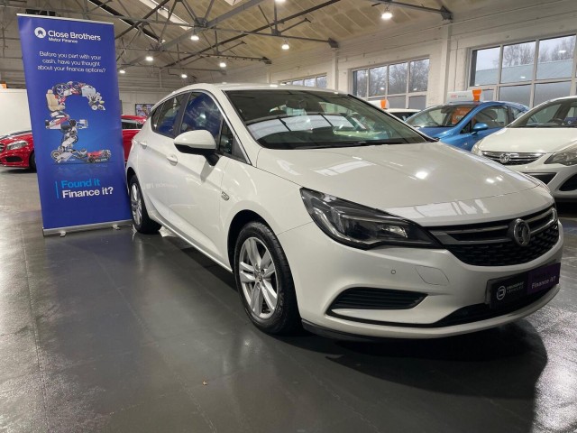 VAUXHALL ASTRA 1.6 CDTi BlueInjection Design Euro 6 (s/s) 5dr (2017/17)