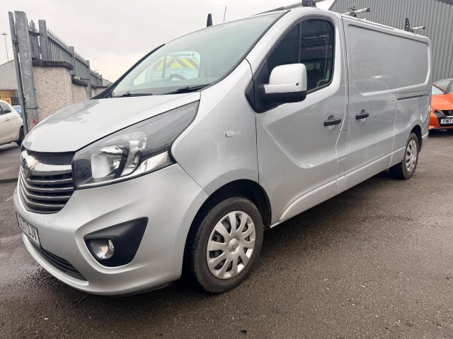 VAUXHALL VIVARO 1.6 CDTi 2900 BiTurbo Sportive L2 H1 Euro 6 (s/s) 5dr (2017/17)