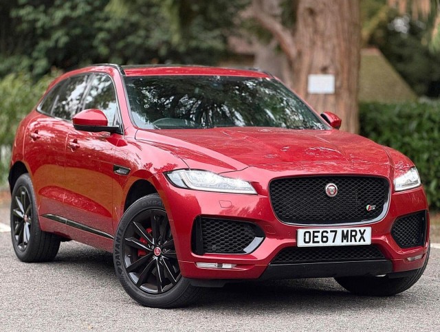 JAGUAR F-PACE 3.0 D300 V6 S Auto AWD Euro 6 (s/s) 5dr (2017/67)