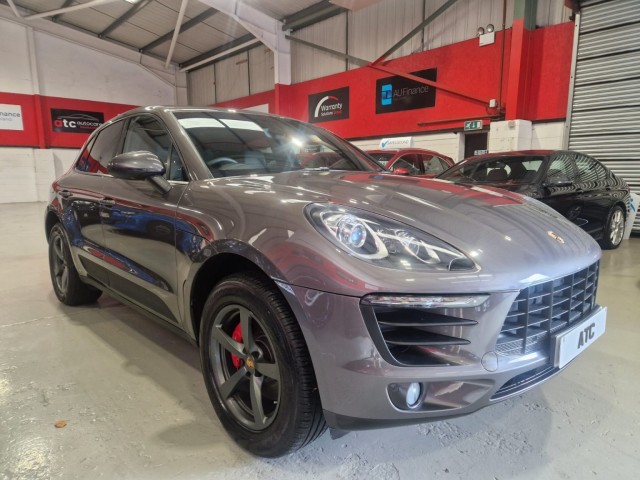PORSCHE MACAN 2.0 T (2015)