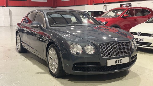 BENTLEY FLYING SPUR 4.0 V8  (2015/15)