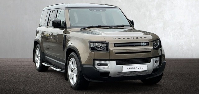 LAND ROVER DEFENDER 110