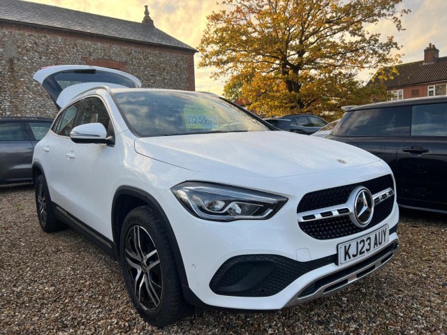 MERCEDES-BENZ GLA CLASS