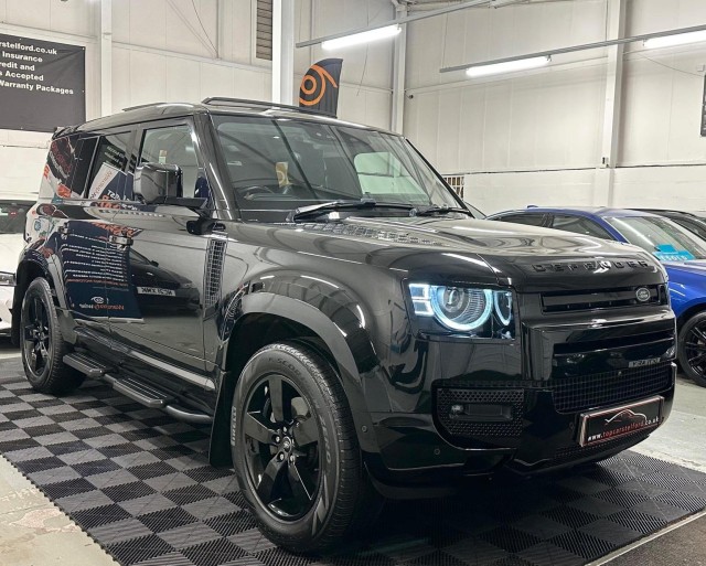 LAND ROVER DEFENDER 110