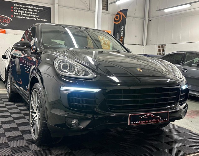 PORSCHE CAYENNE
