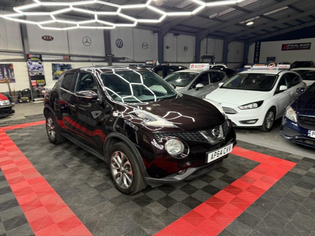 NISSAN JUKE 1.6 Tekna (2015/64)
