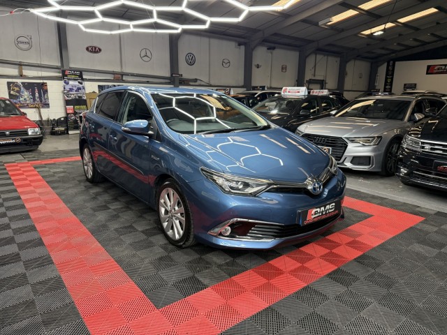 TOYOTA AURIS 1.8 VVT-h Excel (2016/16)