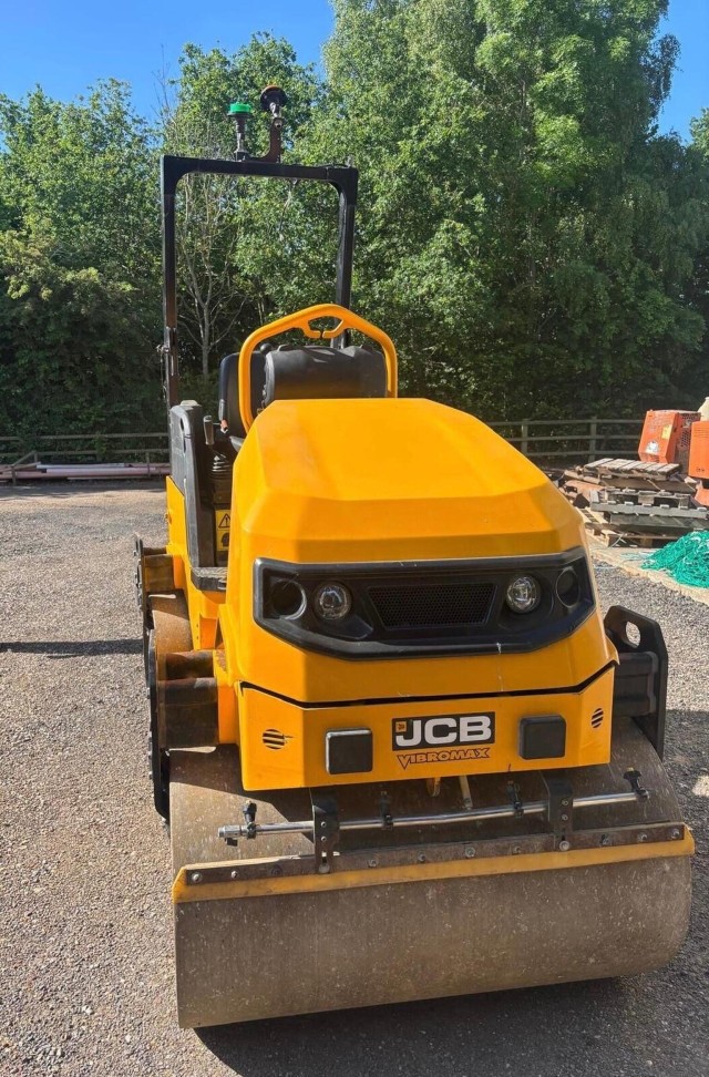 JCB 