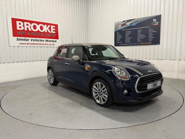 MINI HATCH