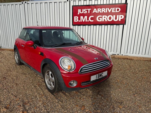 MINI HATCH