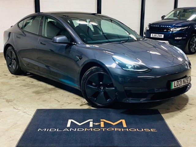 TESLA MODEL 3