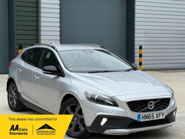 VOLVO V40 CROSS COUNTRY