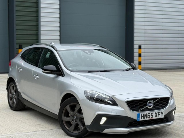 VOLVO V40 CROSS COUNTRY