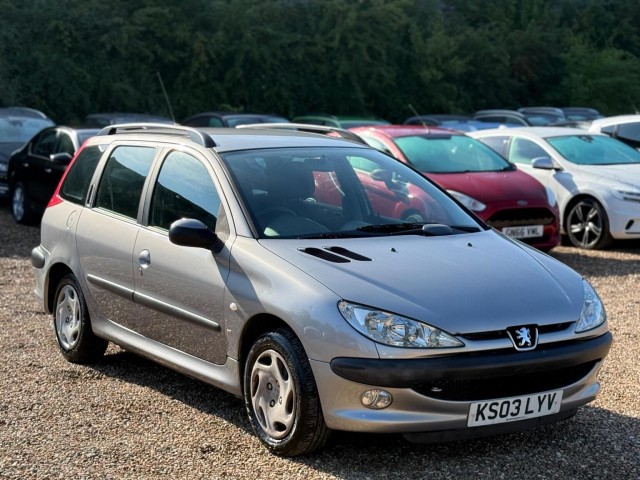 PEUGEOT 206