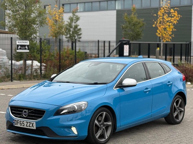VOLVO V40