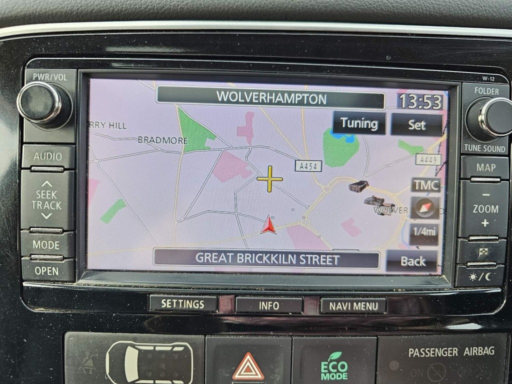 MITSUBISHI OUTLANDER