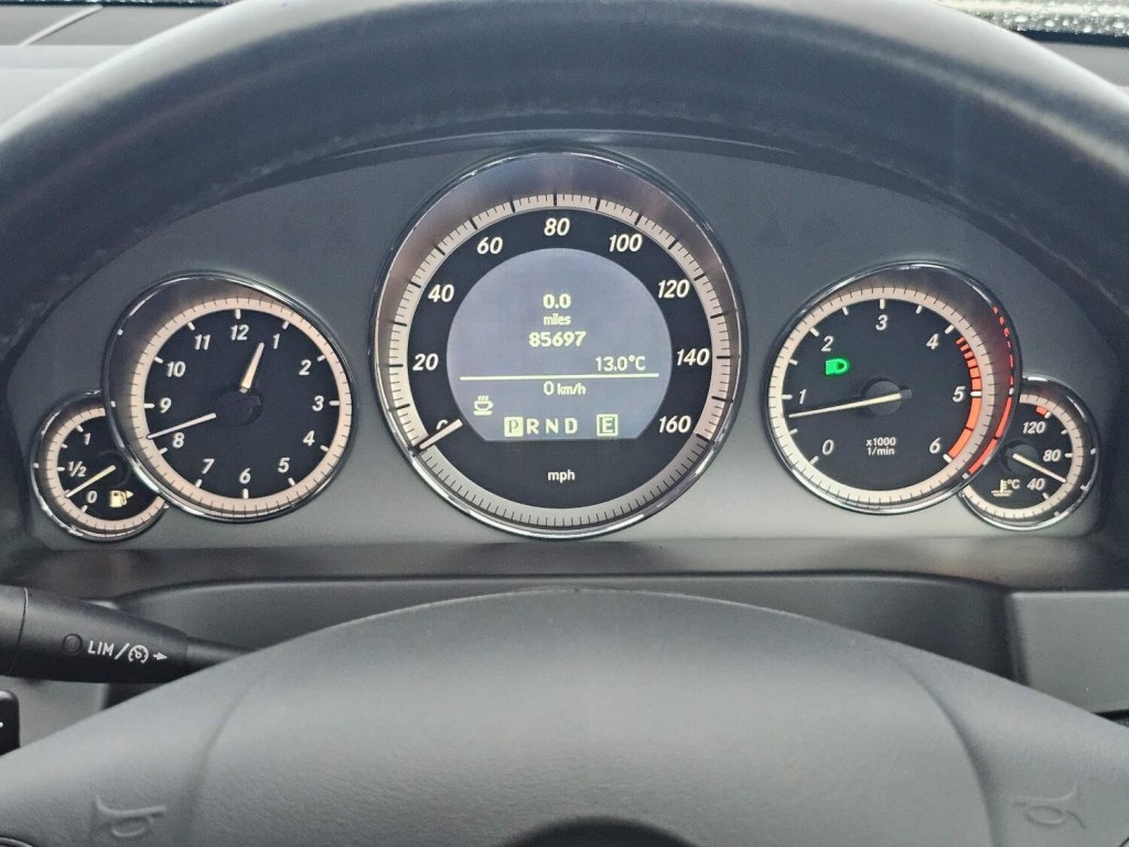 MERCEDES-BENZ E CLASS