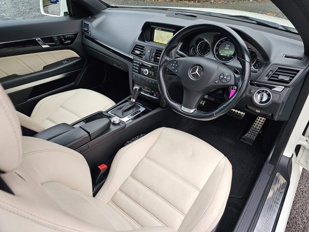 MERCEDES-BENZ E CLASS