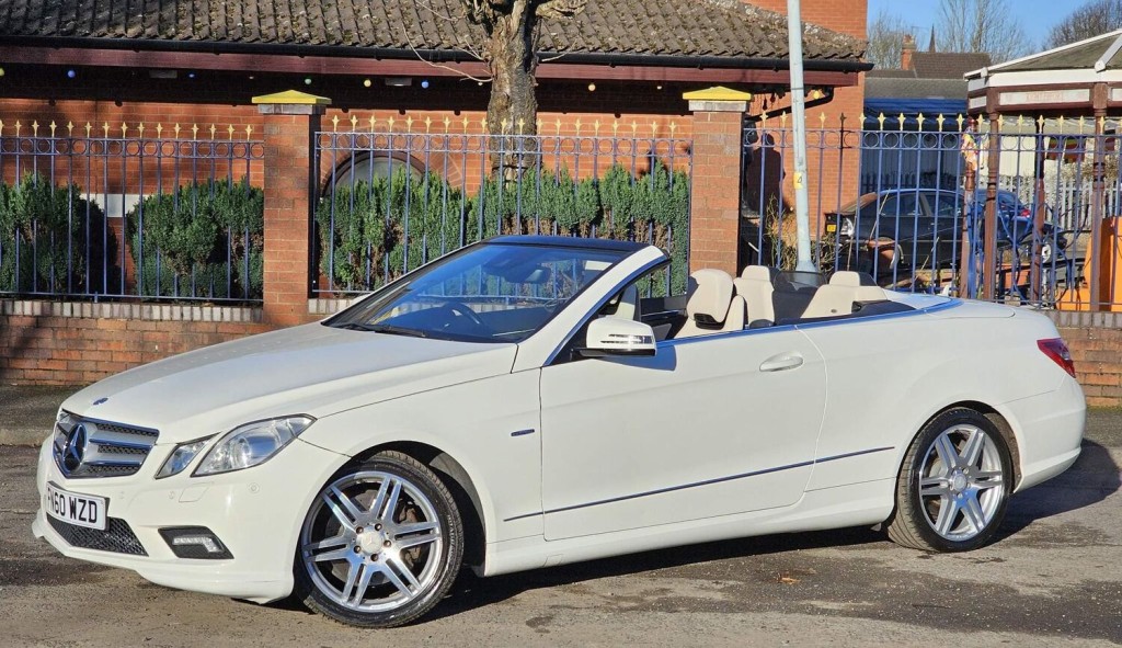 MERCEDES-BENZ E CLASS