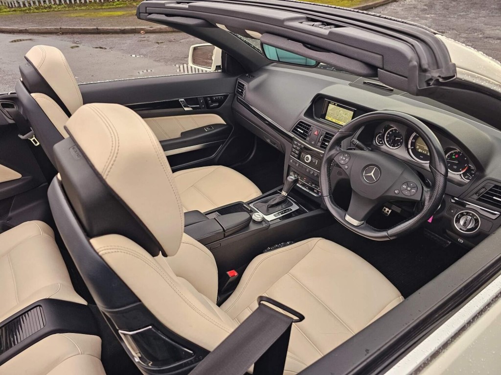 MERCEDES-BENZ E CLASS