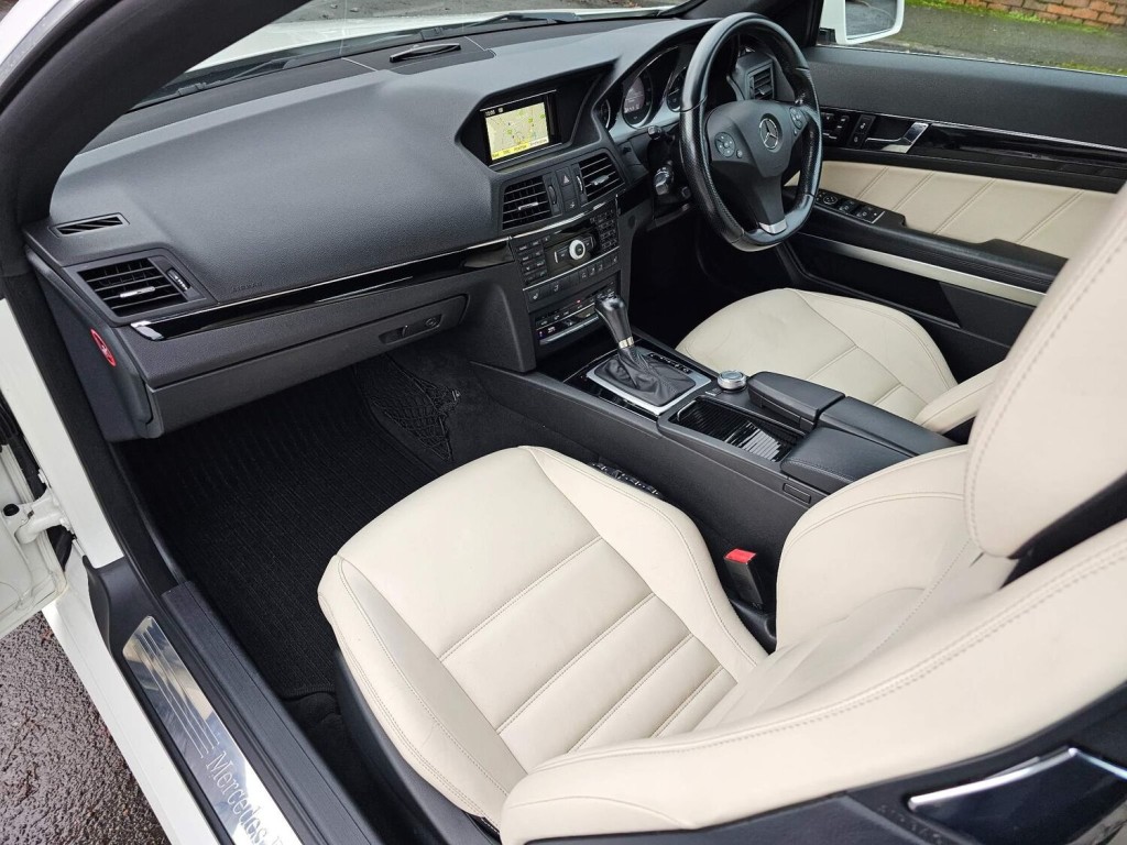 MERCEDES-BENZ E CLASS