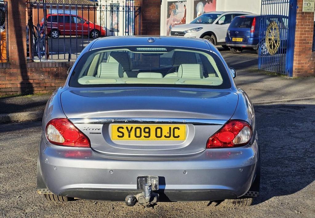 JAGUAR X-TYPE