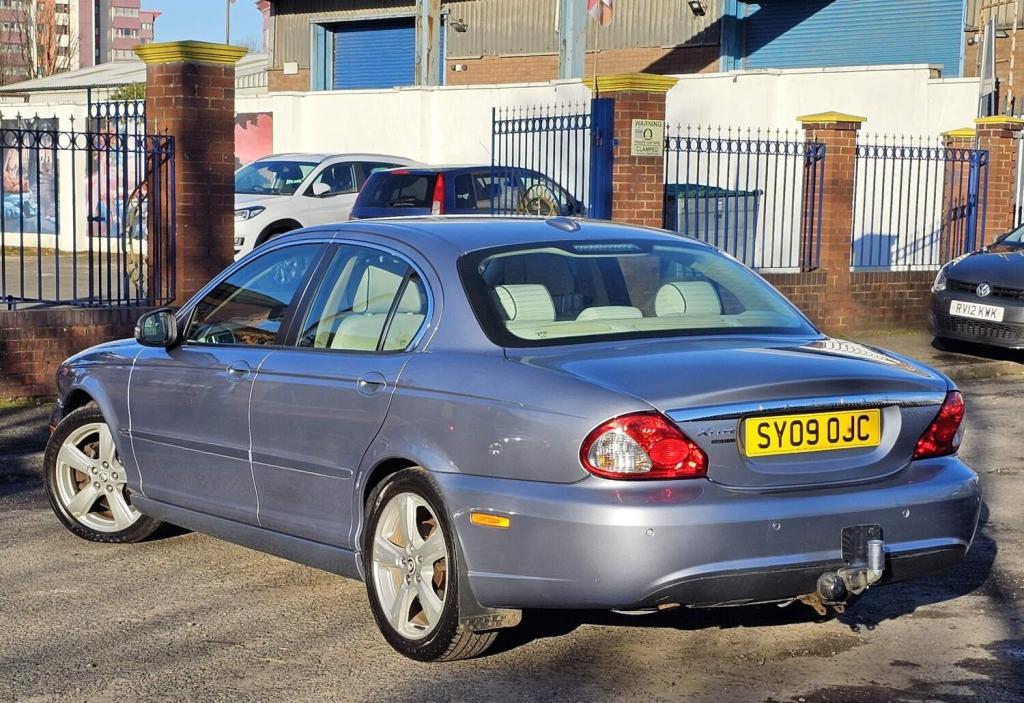 JAGUAR X-TYPE