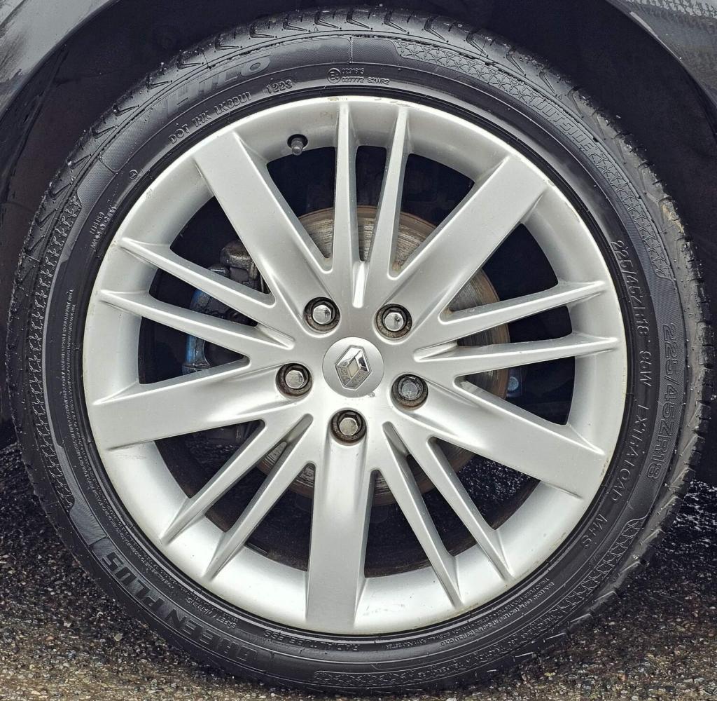 RENAULT LAGUNA