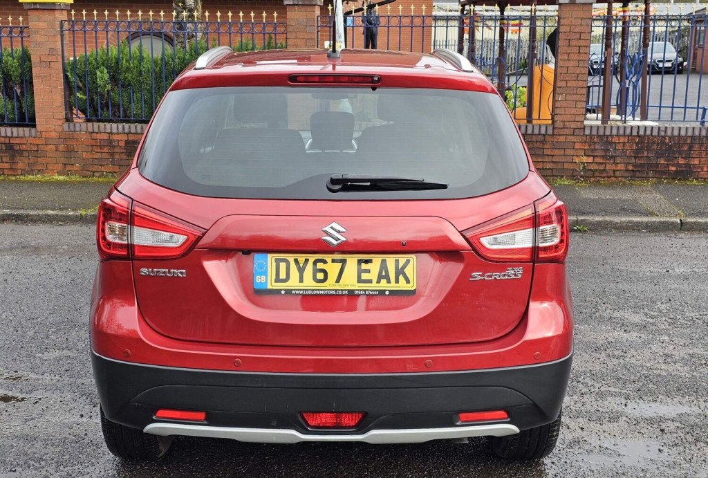 SUZUKI SX4 S-CROSS